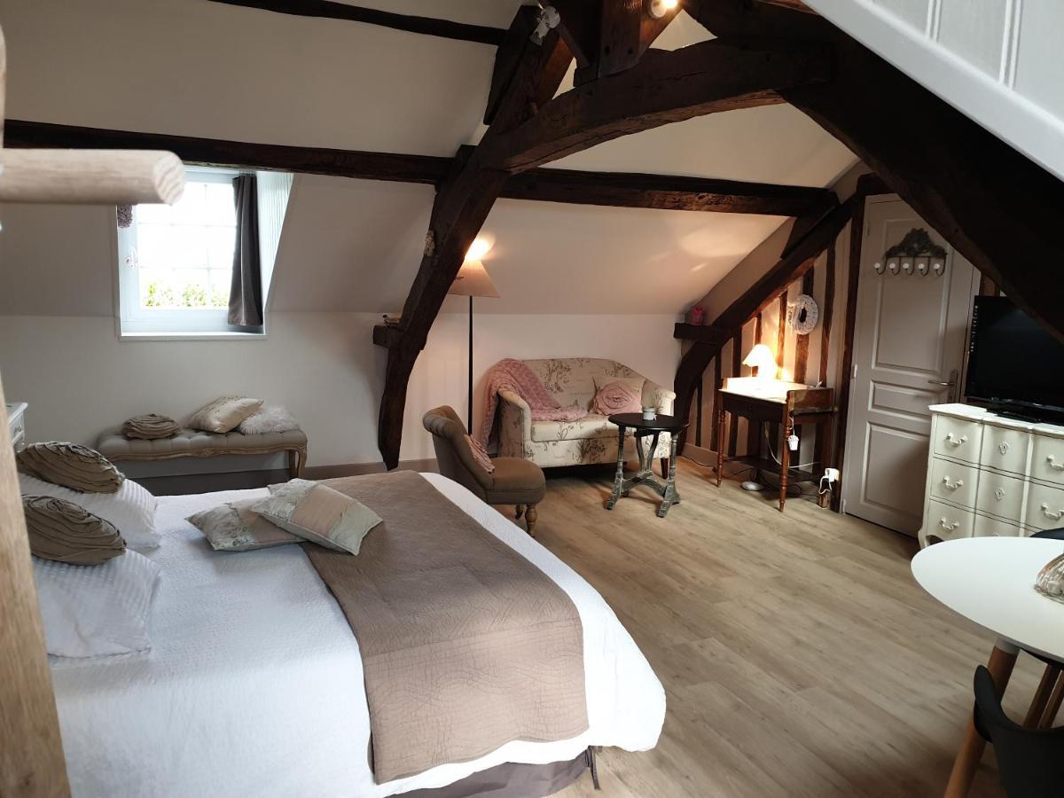 D'Anciennes "Chambres De Bonnes" Honfleur Esterno foto