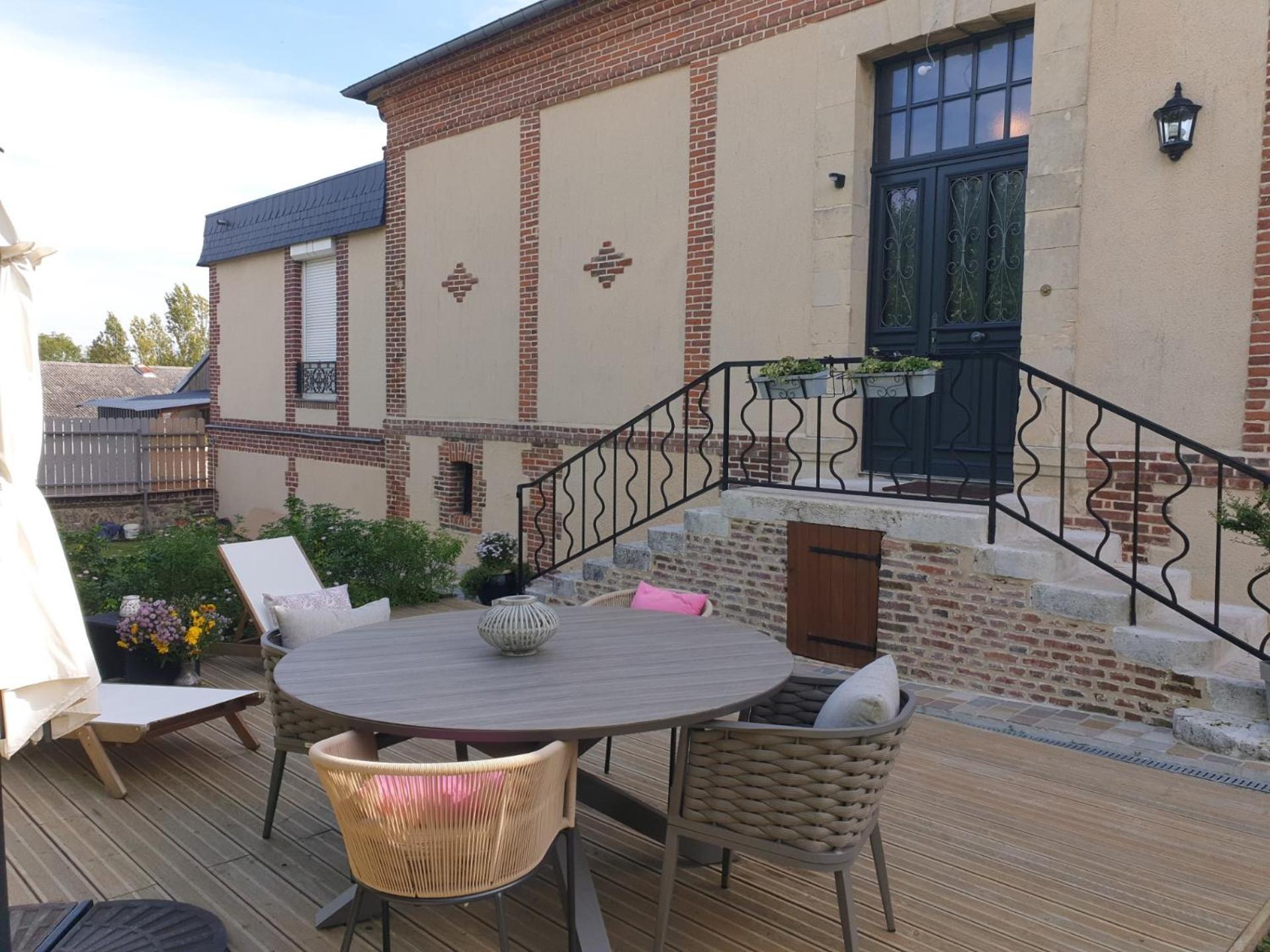 D'Anciennes "Chambres De Bonnes" Honfleur Esterno foto