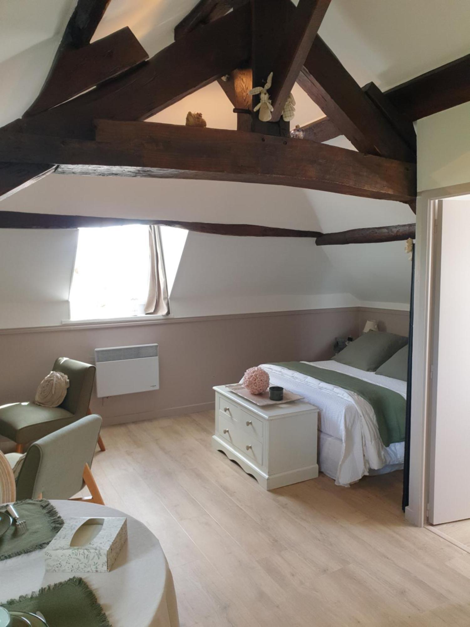 D'Anciennes "Chambres De Bonnes" Honfleur Esterno foto